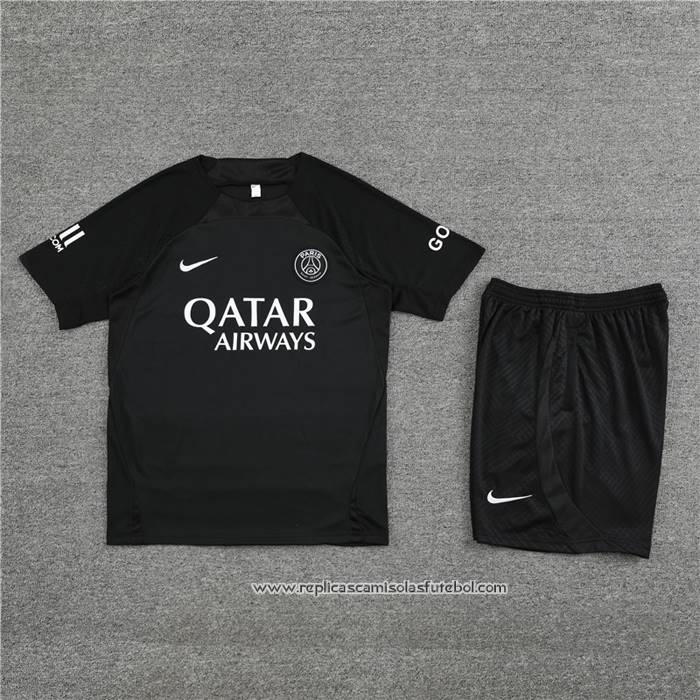Fato de Treino
 Paris Saint-Germain 2022-2023 Manga Curta
 Preto
 - Calcas Curta
